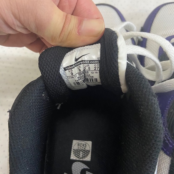 Looking to sell fast - Nike Air Max 90 Purple - Picture 3 of 6